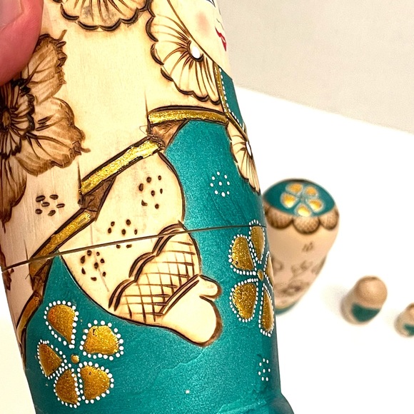 Russian Nesting Doll Matryoshka Vintage Had Painted Luxury Decor 5 pieces 1984 - Picture 7 of 14